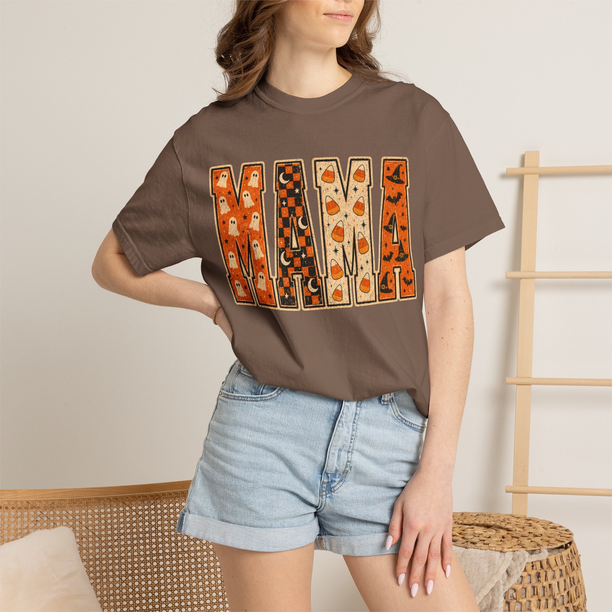 Mama Halloween T‑Shirt — Retro Pumpkin & Ghost Fall Graphic Tee